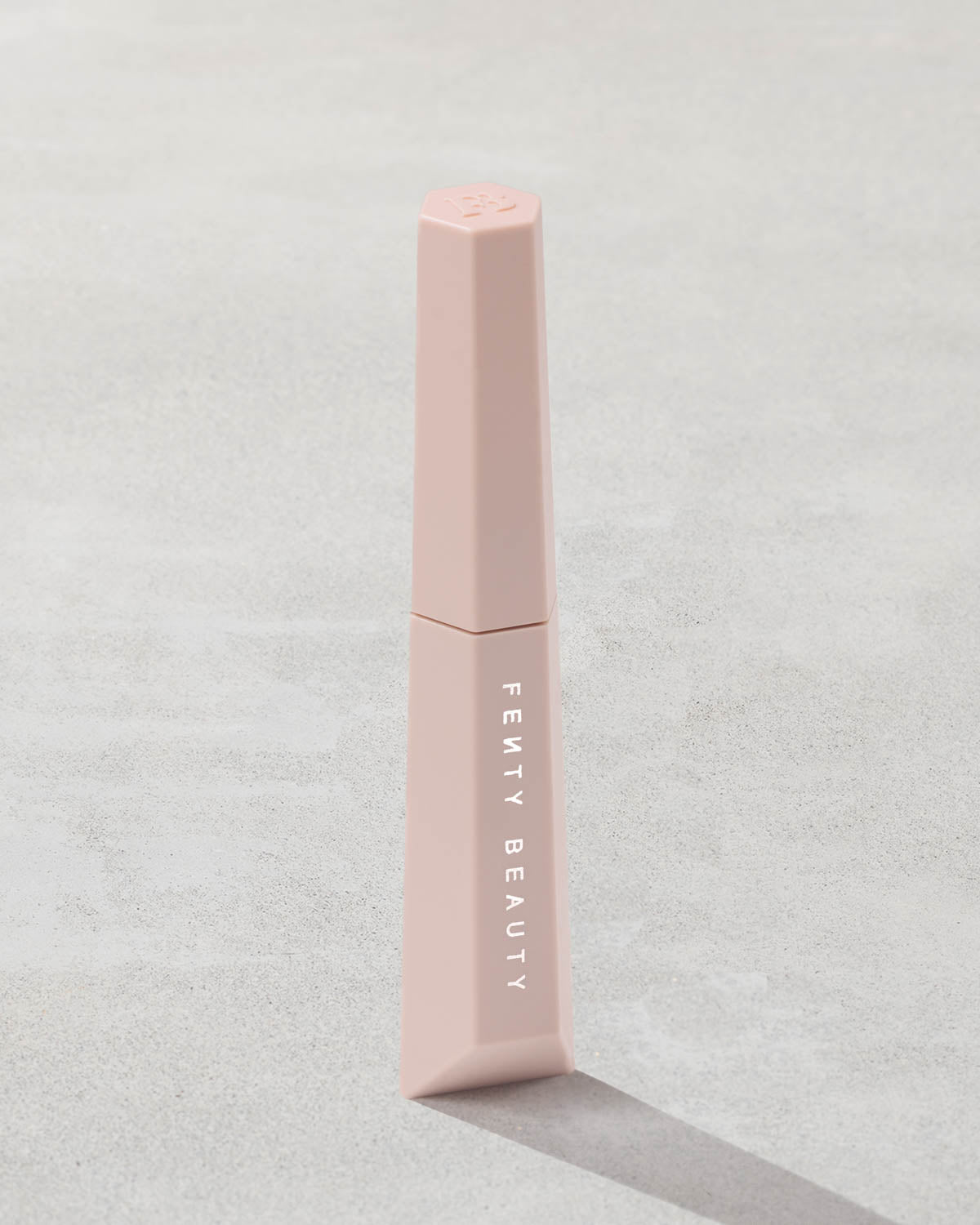 Hella Extra Mascara-Boosting Lash Primer