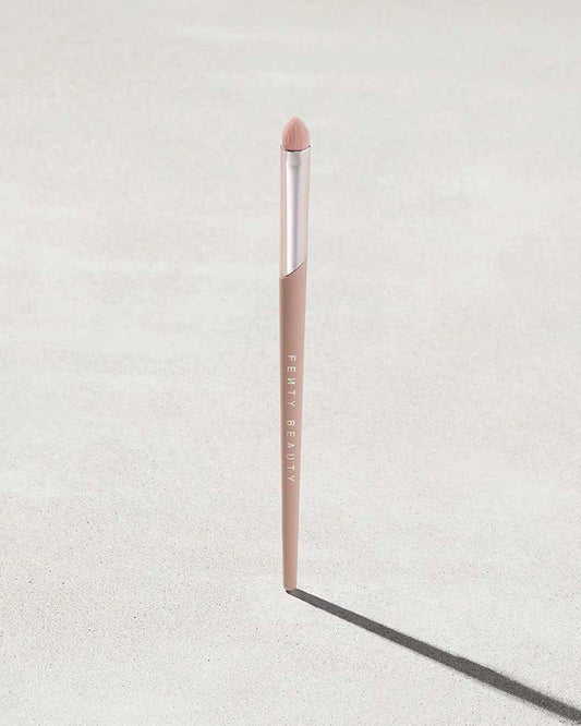 Precise Definition Eyeshadow Brush 220